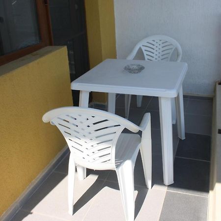 Family Hotel Akra Chernomorets Luaran gambar