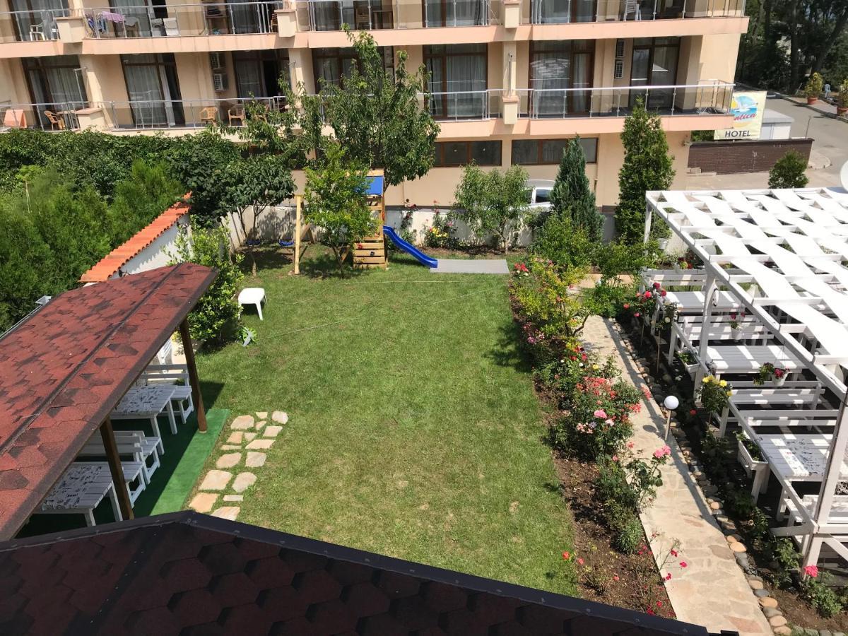 Family Hotel Akra Chernomorets Luaran gambar